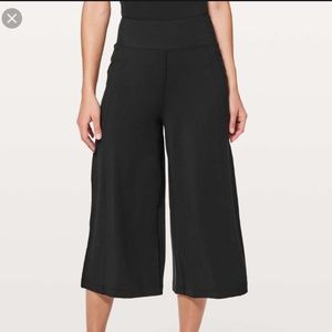 Lululemon Blissed Out Culottes - like new